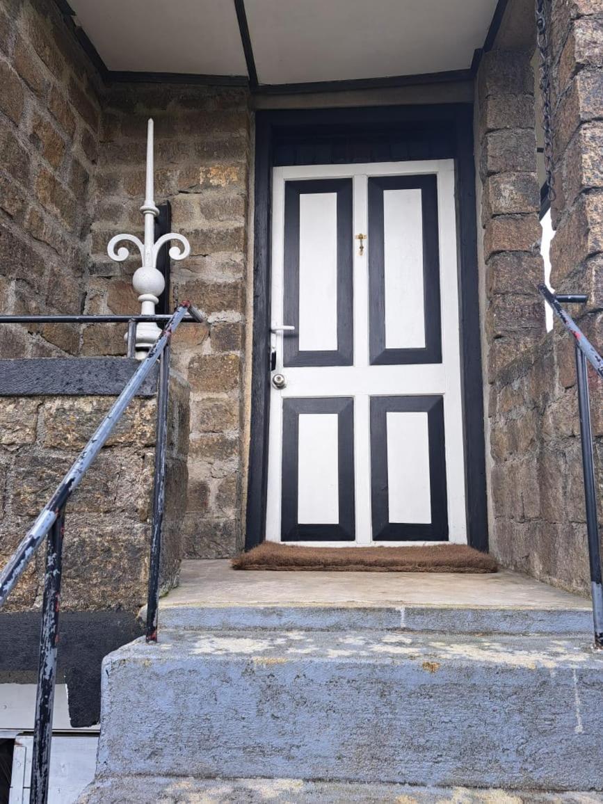 Stoneleigh Cottage ヌワラ・エリヤ エクステリア 写真